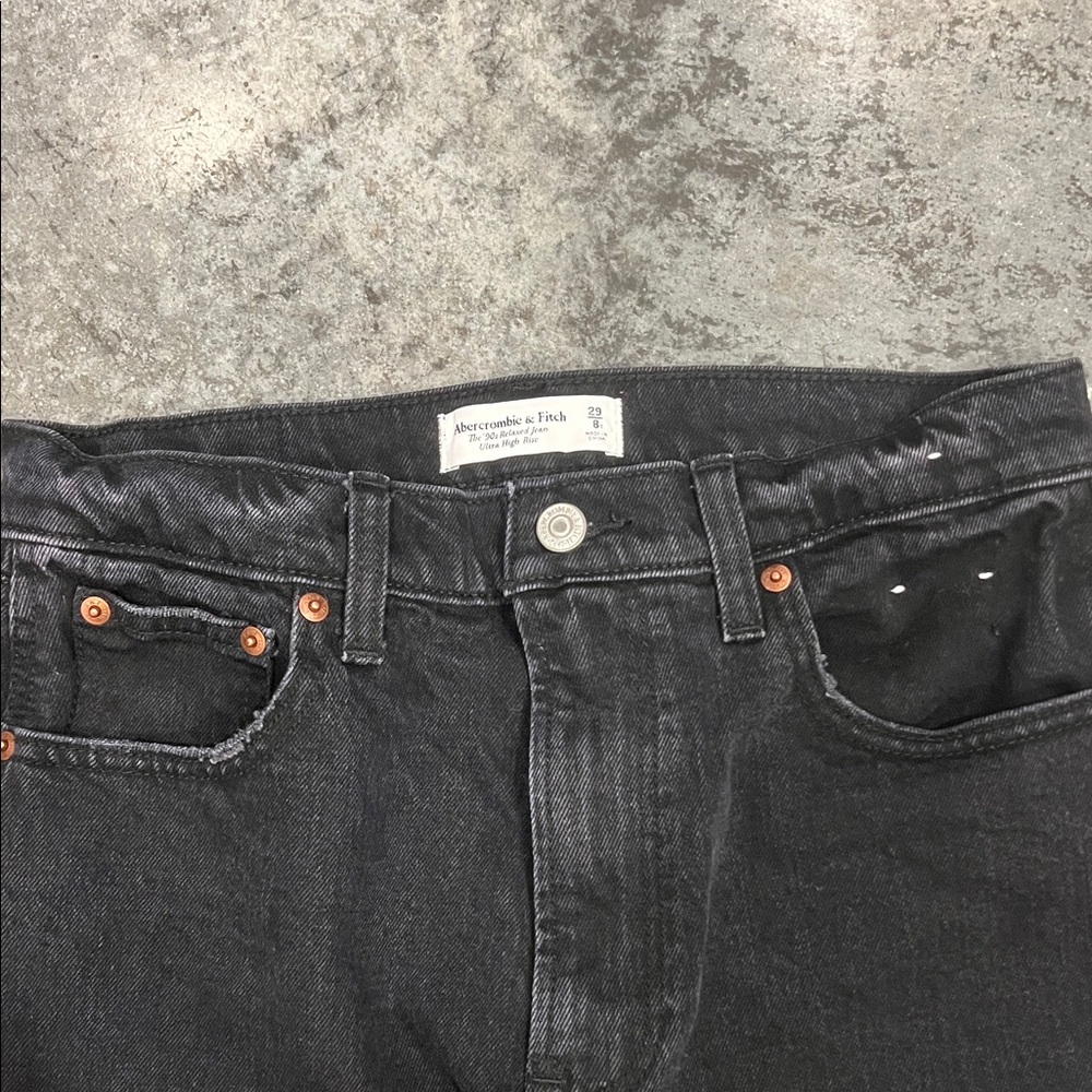 Abercrombie & Fitch Black Ultra High-Rise Wide Leg Jeans - Picture 2 of 6